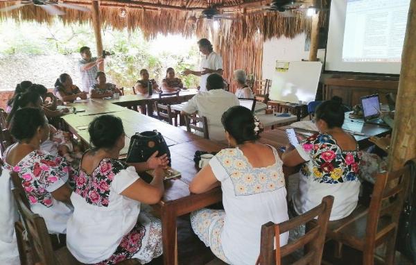 UNESCO and Yucatecan embroiderers connect in MUREM