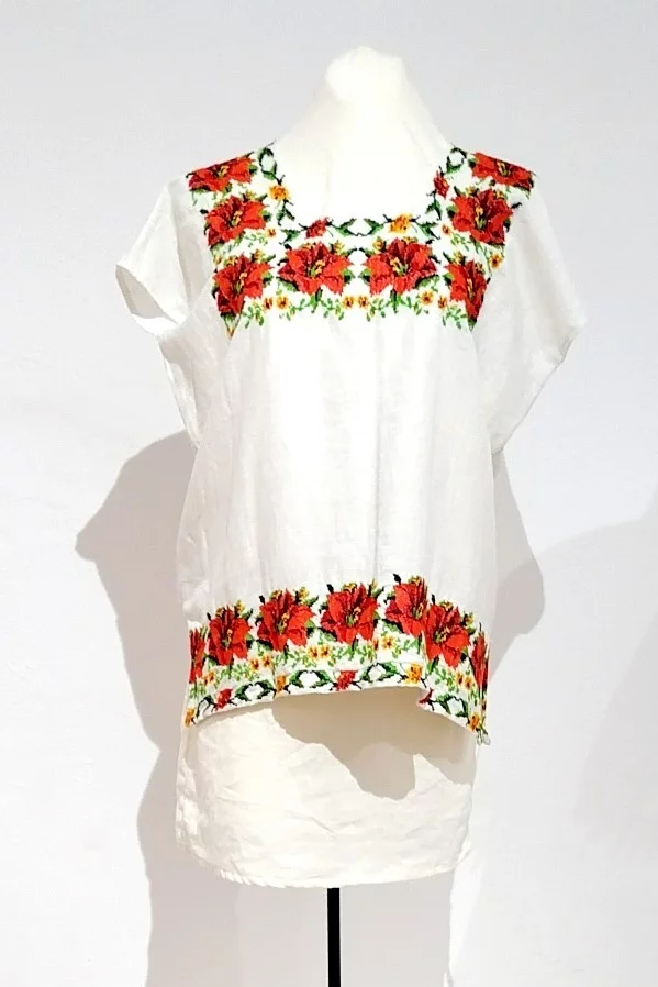 Hipil de muestra terminado