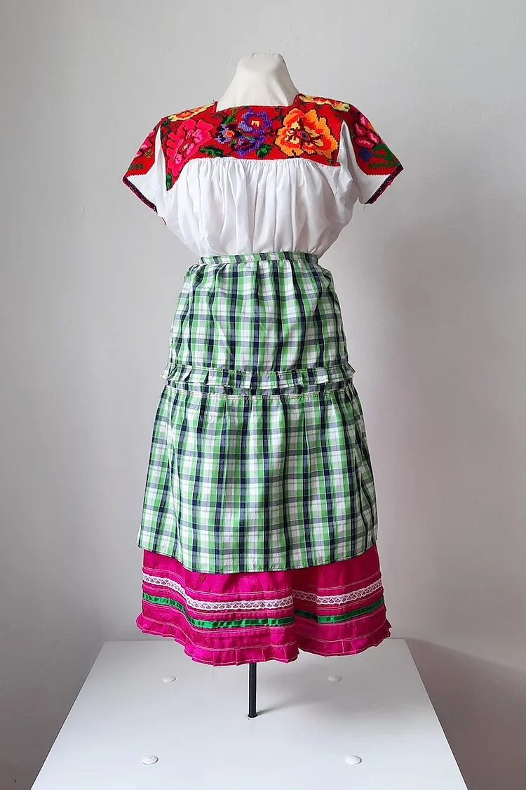 Conjunto de mujer de Tecalco, Ixhuatlán de Madero